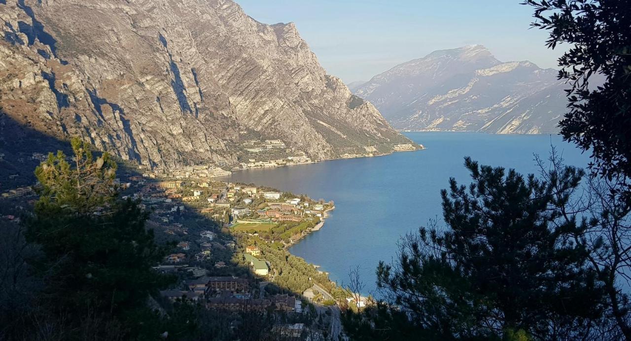 Villetta Sogno Sul Lago By Gardadomusmea Tremosine Bagian luar foto